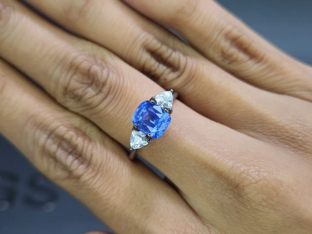 Blue sapphire cushion cut 2.56 carats,Sri Lanka Image №5
