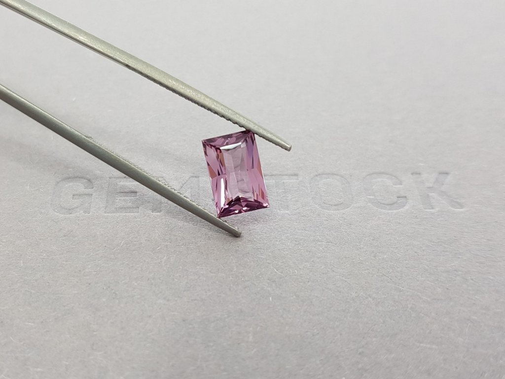 Pinkish purple baguette cut spinel 2.04 ct, Vietnam, ICA Image №4