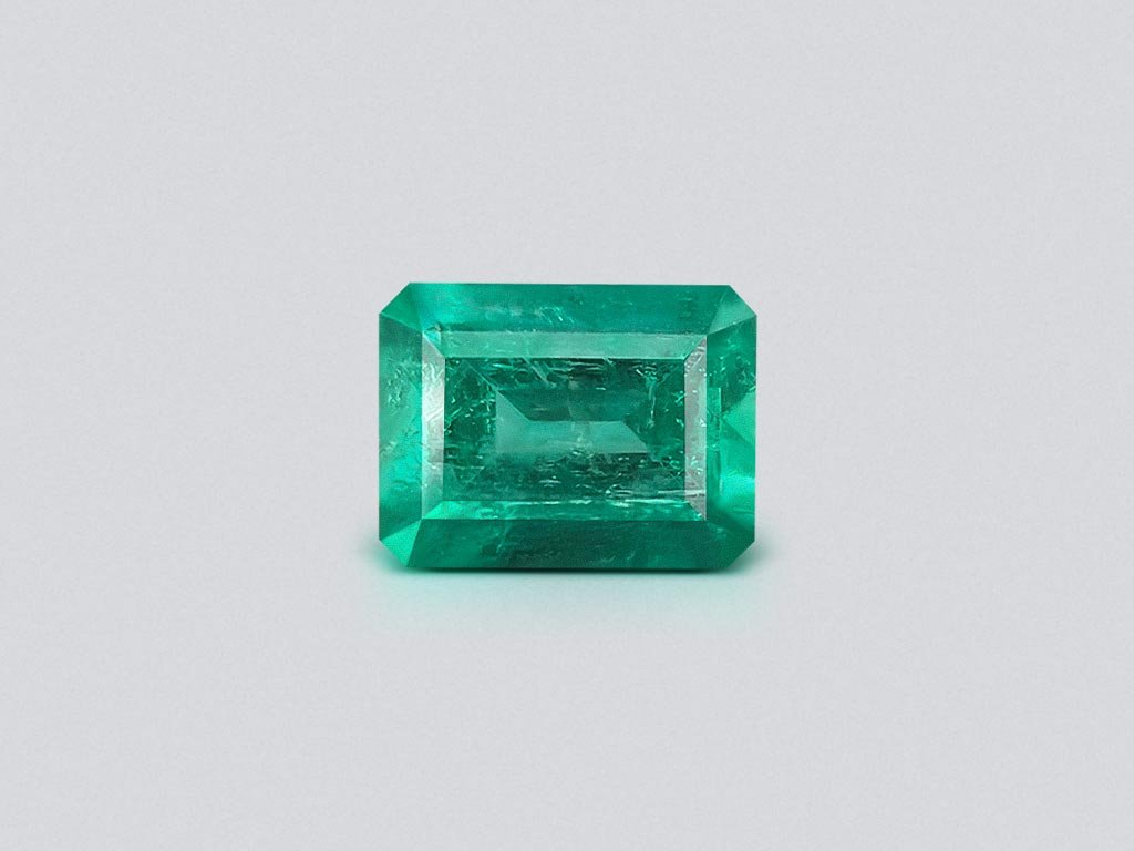 Intense Vivid Green emerald 1.17 ct, Colombia Image №1