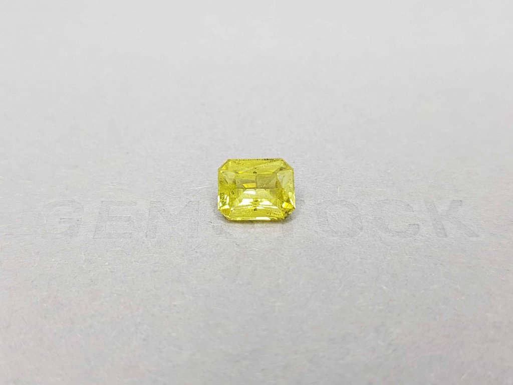 Vivid cushion cut chrysoberyl 3.12 ct, Madagascar Image №2