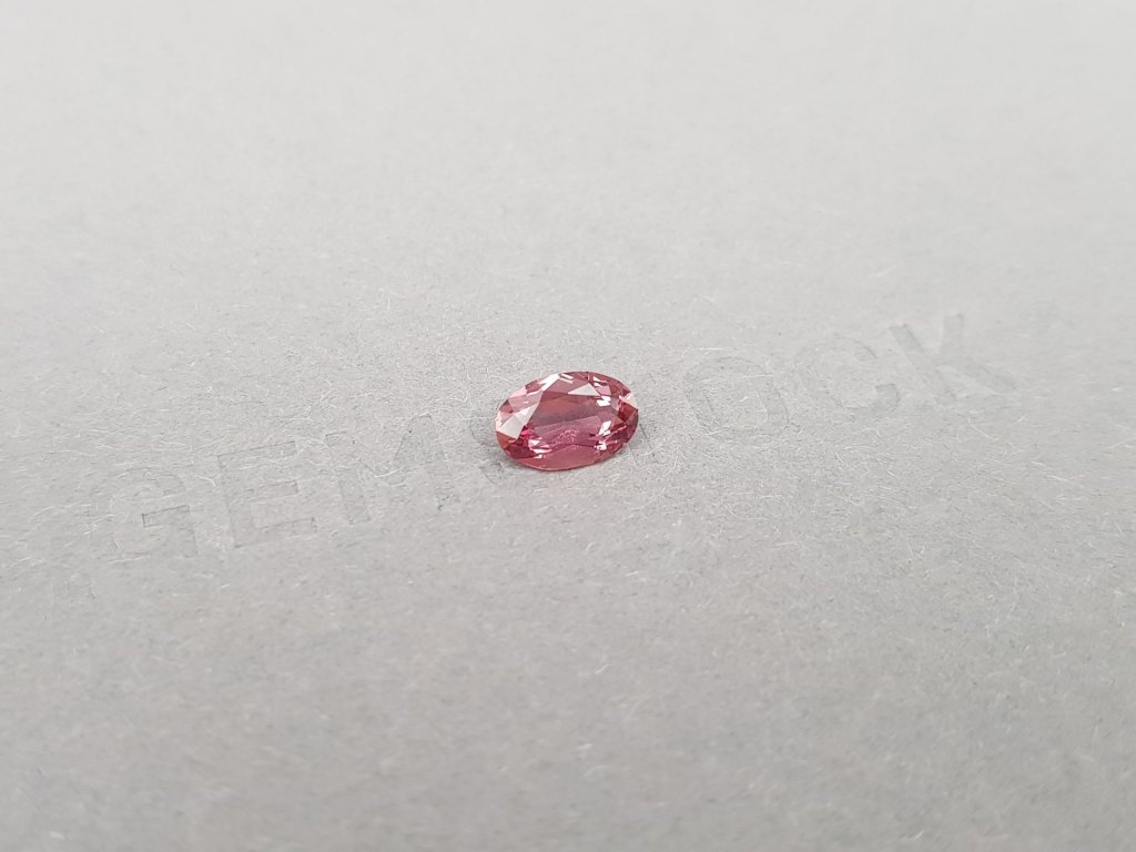 Unheated oval-cut Padparadscha sapphire 0.96 carats, Madagascar Image №3