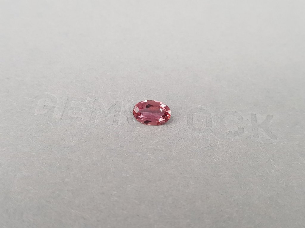 Unheated oval-cut Padparadscha sapphire 0.96 carats, Madagascar Image №4