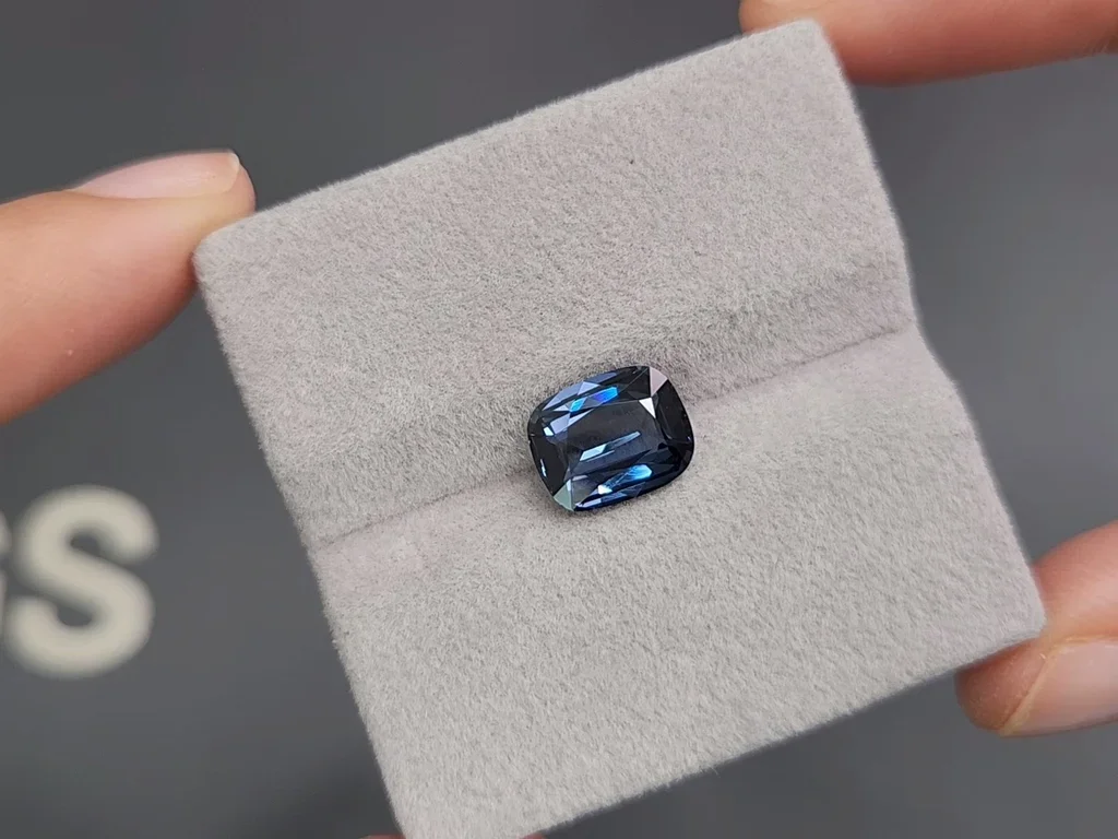 Cobalt blue spinel in cushion cut 3.02 carats, Tanzania Image №4