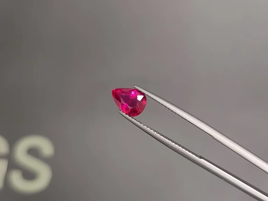 Unheated Pigeon Blood ruby in pear cut 1.52 carats, Mozambique Image №3