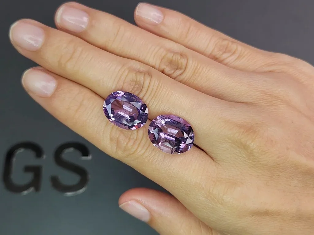 Pair of violet amethysts, oval cut, 14.57 carats, Brazil Image №2