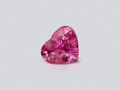 Pink sapphire heart shape 4.02 carats, Madagascar photo