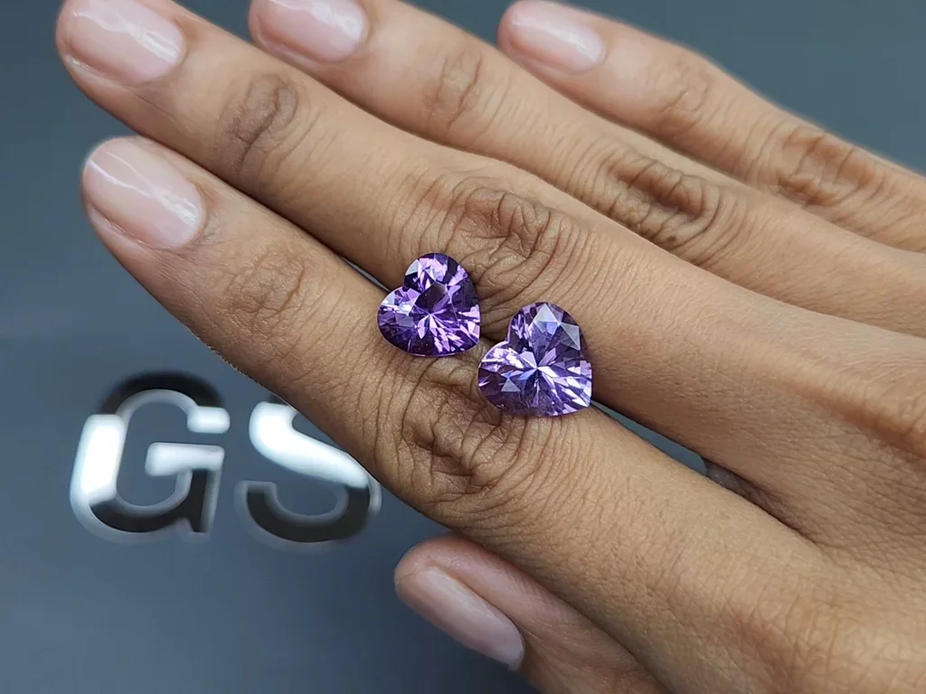 Pair of amethysts precision heart shape  6.99 carats, Brazil Image №2