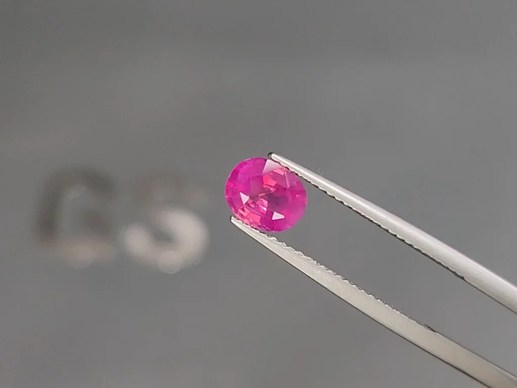 Unheated sapphire Hot Pink rutile silk effect 1.13 carats, Sri Lanka Image №3