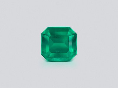 Emerald Intense Green octagon cut 1.77 carats, Colombia photo