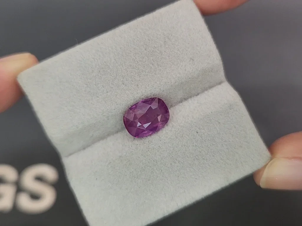Unheated sapphire rutile silk effect cushion cut 3.42 carats, Sri Lanka Image №4