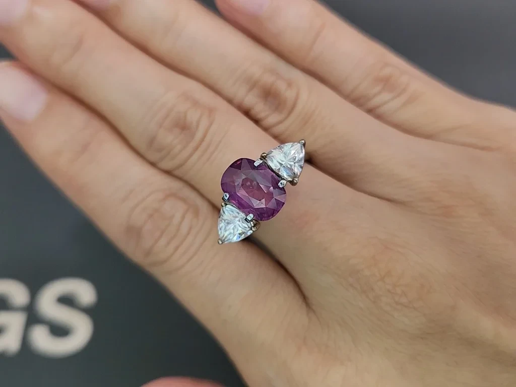 Unheated sapphire rutile silk effect cushion cut 3.42 carats, Sri Lanka Image №5