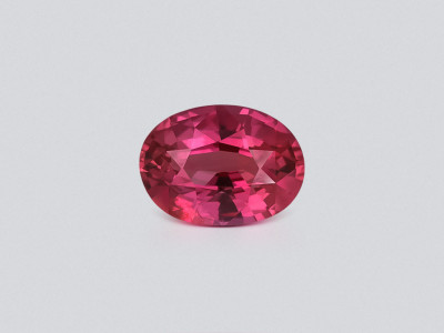 Unheated sapphire Vibrant pink red oval cut 1.01 carats, Mozambique photo