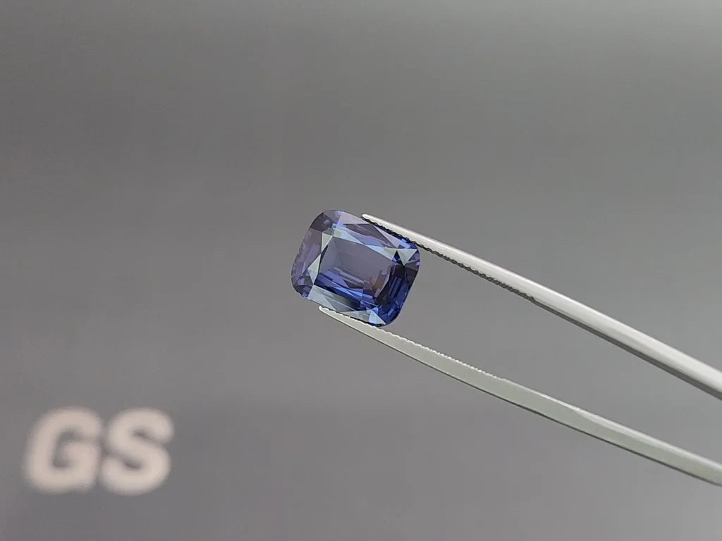 Сobalt spinel сushion cut 7.03 carats, Tanzania, GRS Image №3