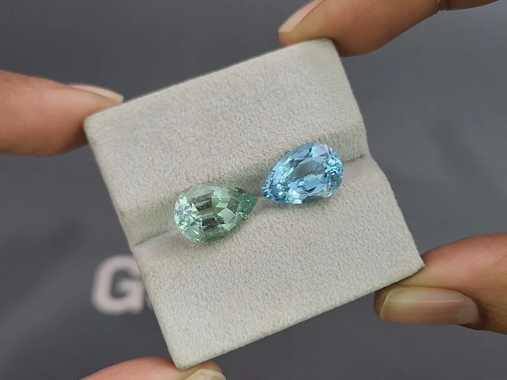 Pair of contrasting aquamarines pear cut 7.83 carats, Mozambique Image №4