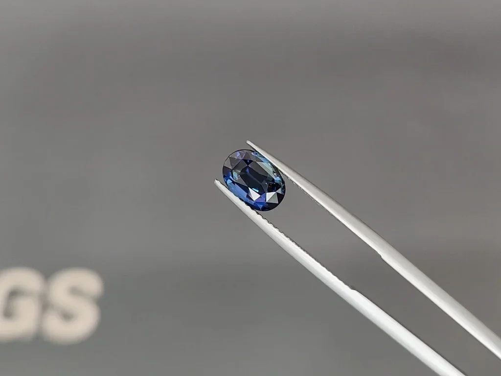 Unheated Teal sapphire oval cut  2.01 carats, Sri Lanka Image №3