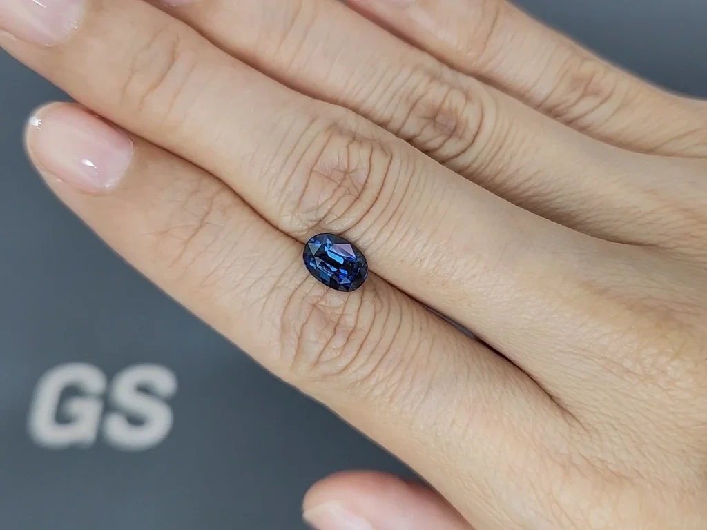 Unheated Teal sapphire oval cut  2.01 carats, Sri Lanka Image №2