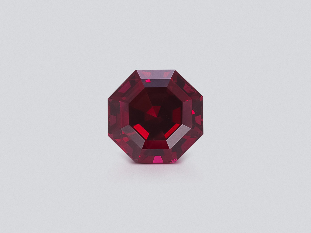 Garnet  hexagon cut 3.37 carats, Tanzania Image №1