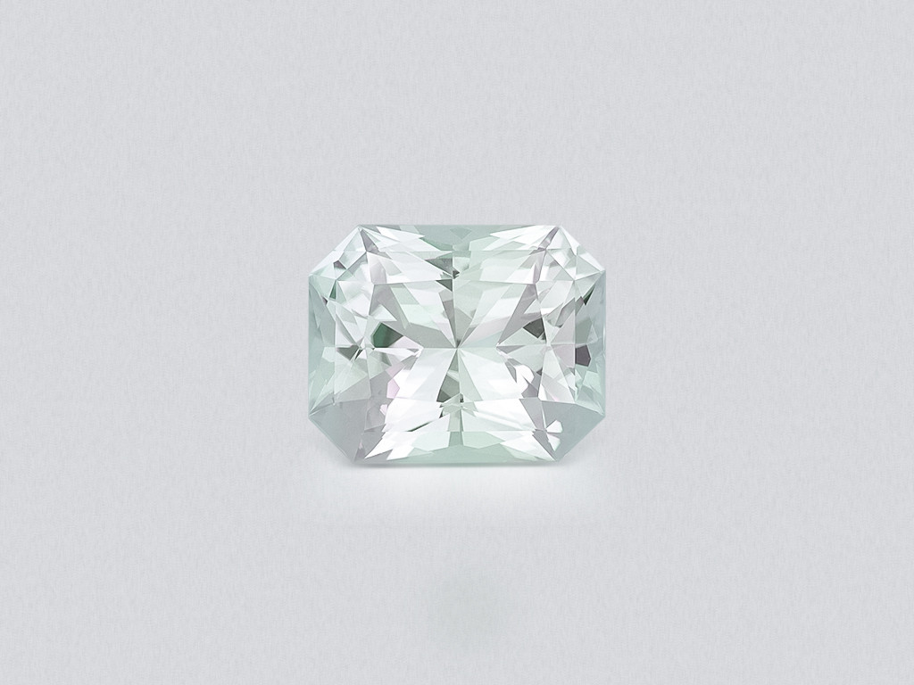 Kunzite light green radiant cut 11.19 carats, Pakistan Image №1