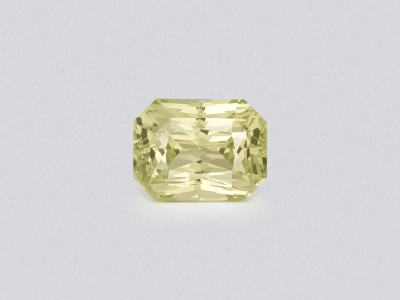 Unheated sapphire yellow green radiant cut 1.78 carats, Sri Lanka photo