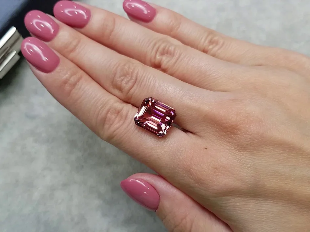 Large octagon cut pink tourmaline 11.73 ct, Mozambique Image №2