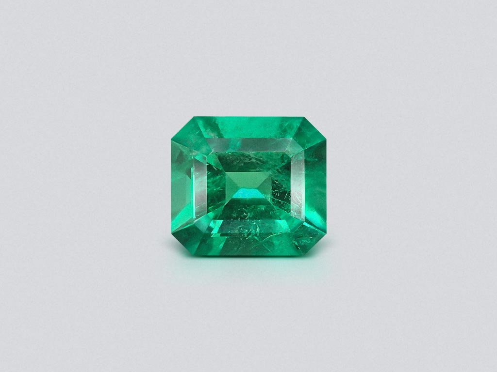 Vivid Green emerald octagon shape 1.94 ct, Colombia Image №1