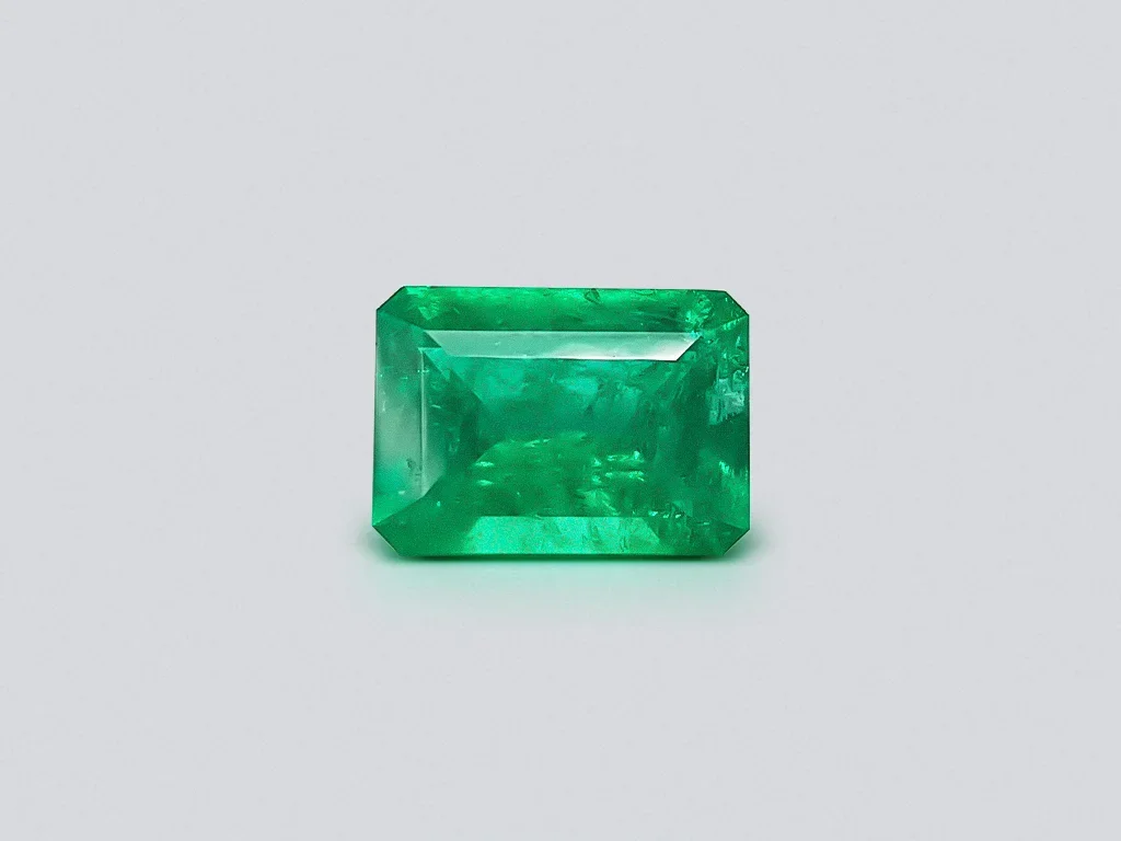 Vivid Green colombian emerald 2.09 ct in octagon cut Image №1