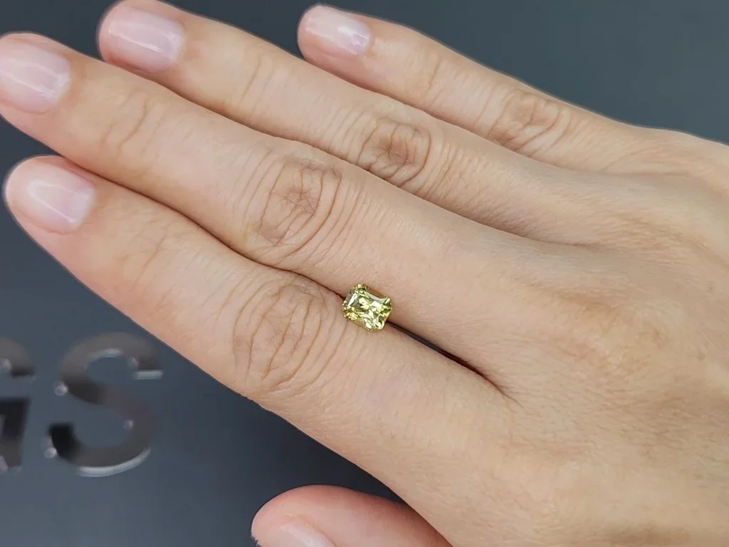 Unheated yellow sapphire radiant cut 0.86ct, Madagascar Image №2