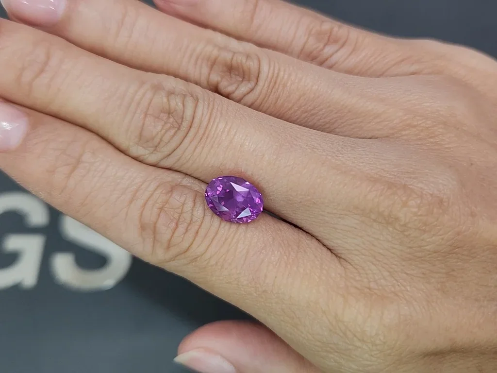 Unheated purple sapphire oval cut 4.14 carats, Sri Lanka Image №2