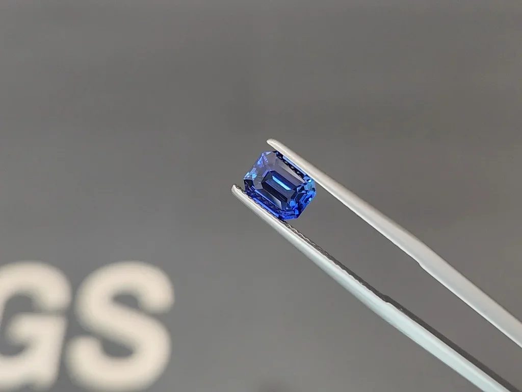 Blue sapphire octagon cut 1.54 carats, Sri Lanka Image №3