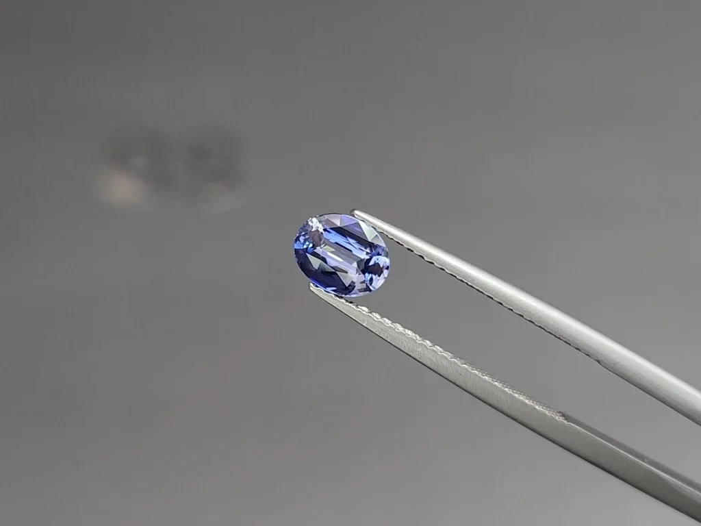Sapphire Bi-color oval cut 1.05 carats, Sri Lanka Image №3