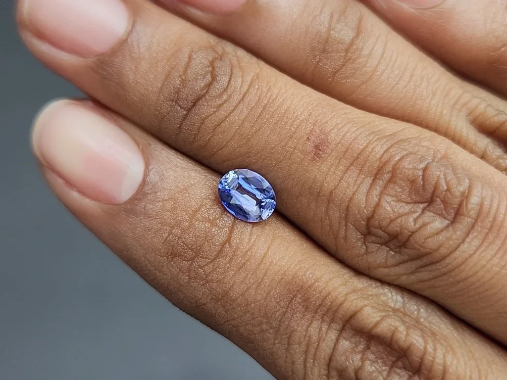 Sapphire Bi-color oval cut 1.05 carats, Sri Lanka Image №2
