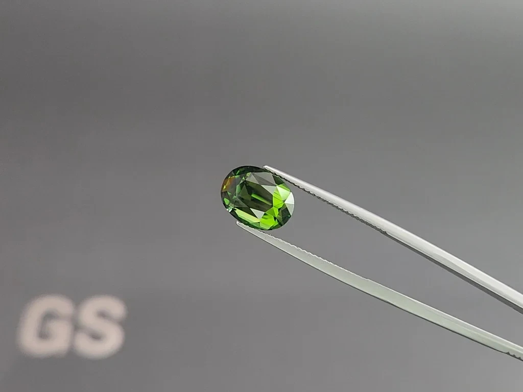 Chrome tourmaline oval cut, 4.34 carats, Tanzania Image №3