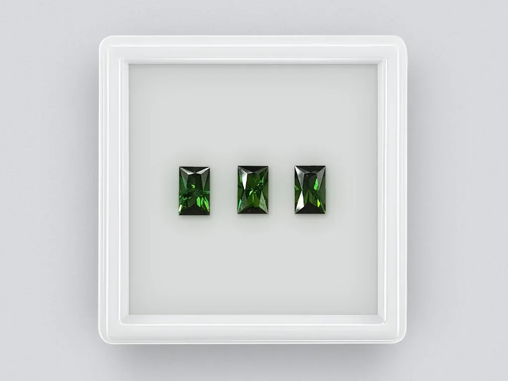 Verdelite set 2.22 ct, Afghanistan Image №1