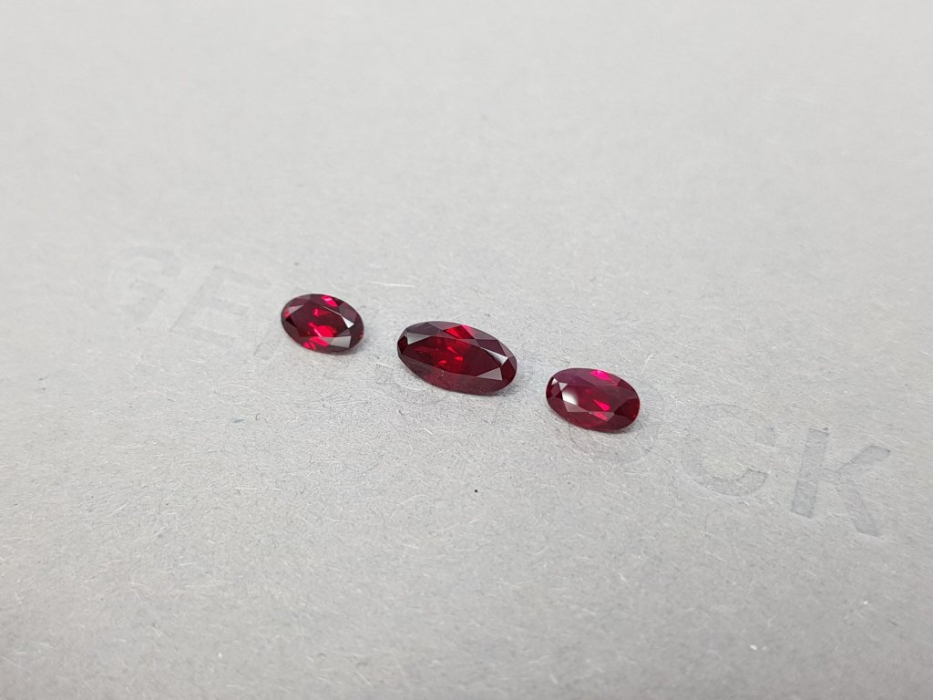 Set of Madagascar pigeon blood red rubies 1.48 ct Image №3
