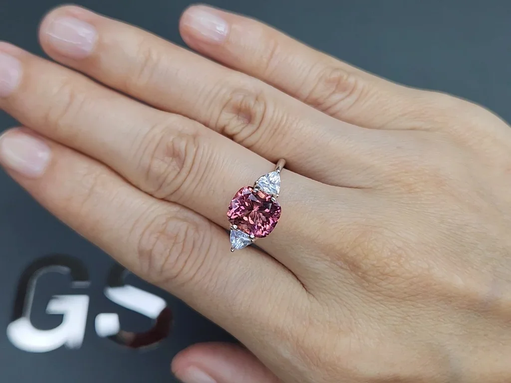 Pink-orange cushion cut tourmaline 3.15 carats, Africa Image №5