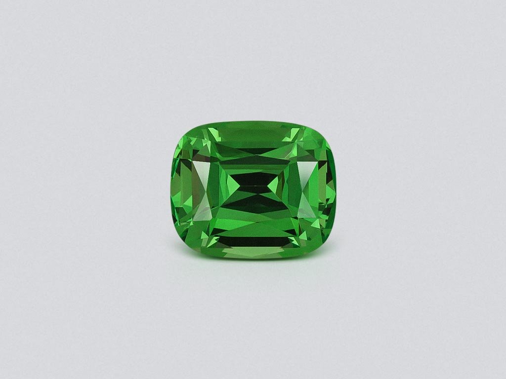 Neon Green tsavorite garnet in cushion cut 1.50 carats, Tanzania  Image №1