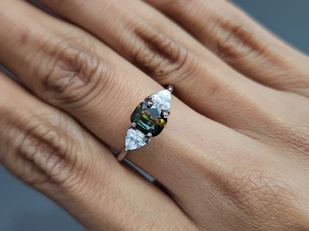 SapphireTeal cushion cut 1.53 carats, Madagascar Image №5