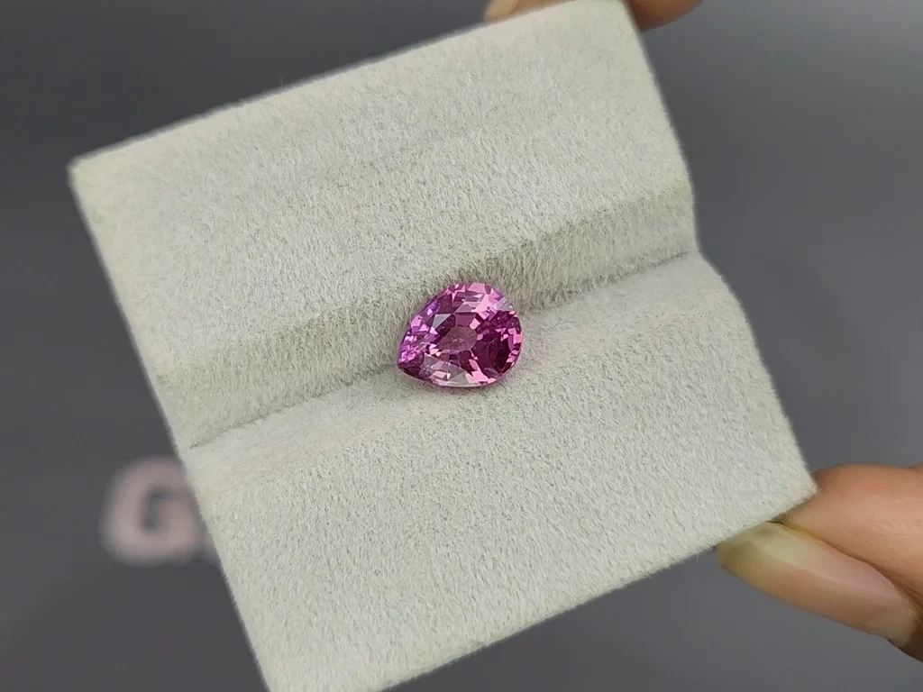 Unheated purple sapphire pear cut  2.53 carats, Madagascar Image №4