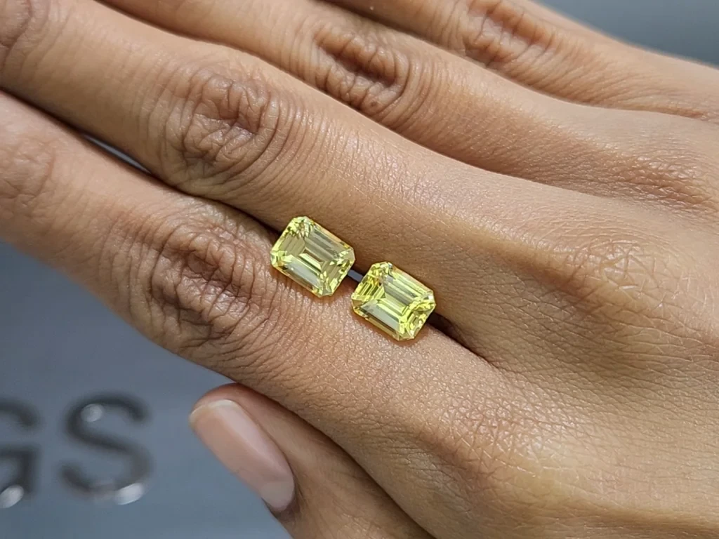 Pair of unheated sapphires Golden Yellow octagon cut 6.53 carats, Sri Lanka Image №2