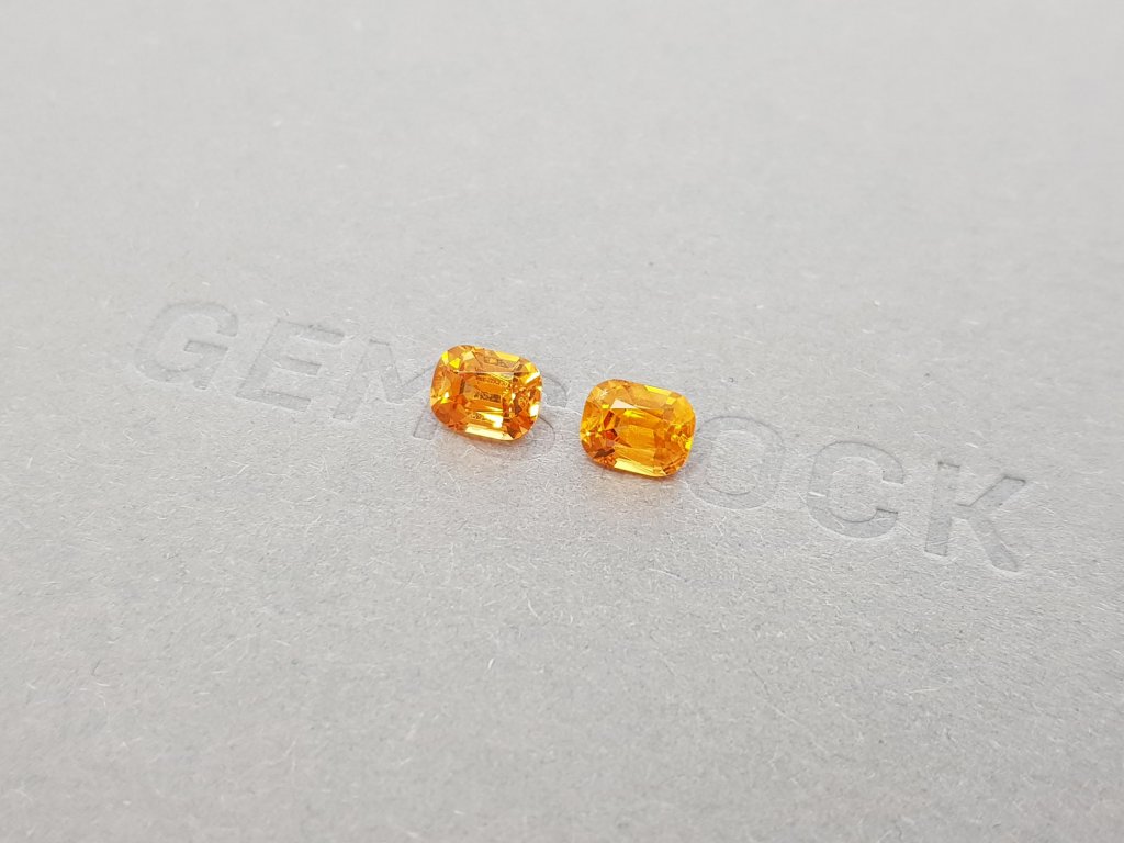 Pair of bright cushion cut spessartines 2.11 ct, Nigeria Image №2
