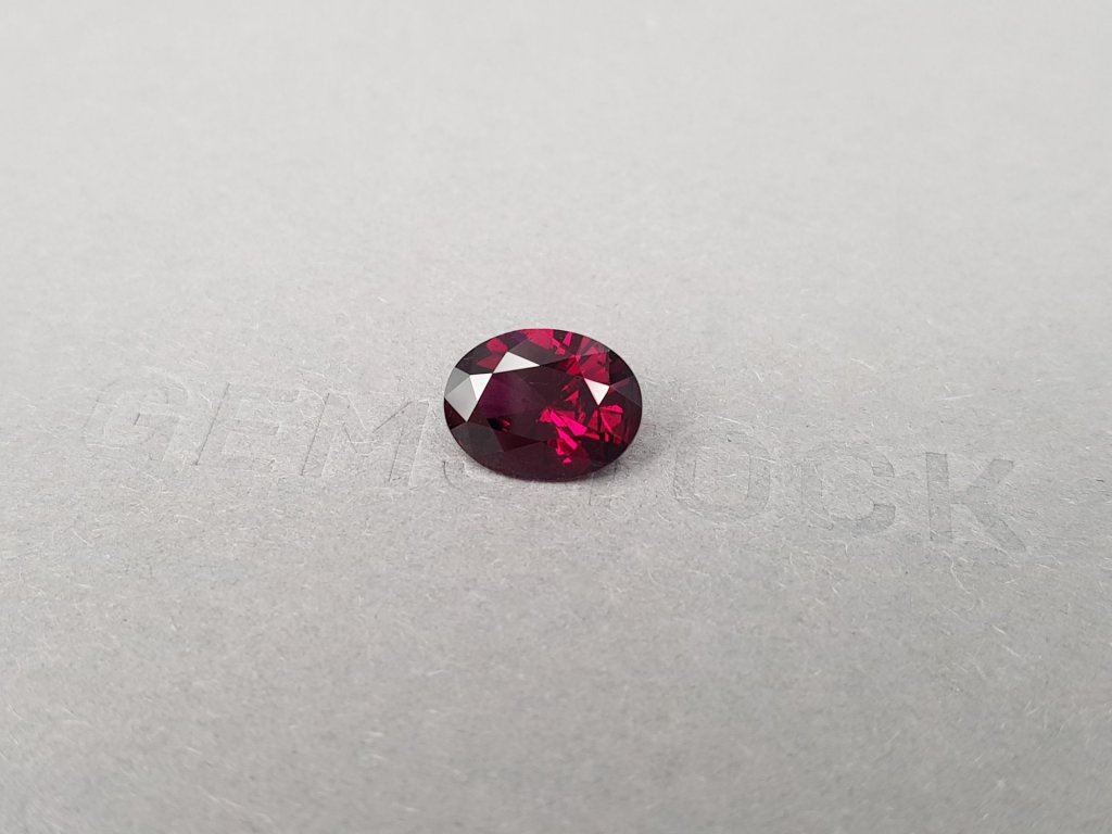 Red rhodolite garnet 3.03 ct in oval cut, Tanzania Image №4