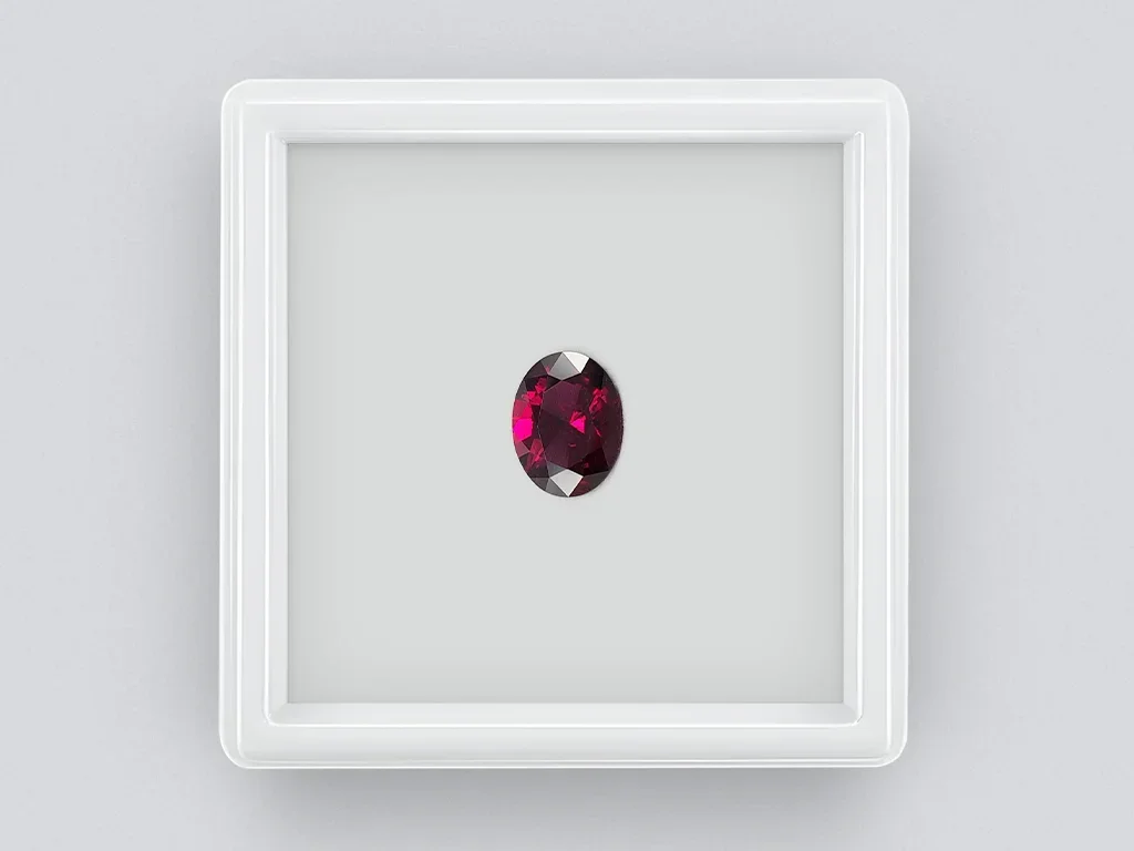 Red rhodolite garnet 3.03 ct in oval cut, Tanzania Image №1