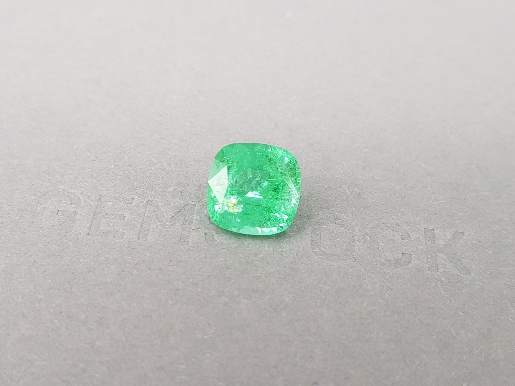 Neon vibrant green tourmaline Paraiba 5.58 ct, Mozambique Image №3
