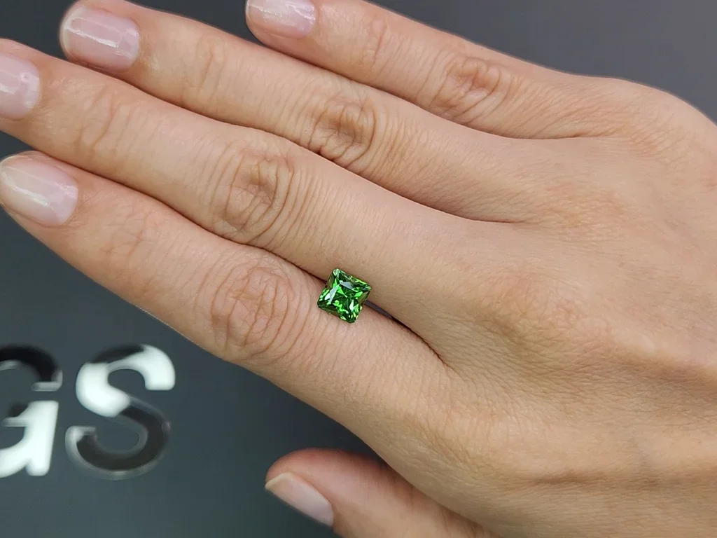 Intense green tsavorite garnet in radiant cut 1.64 carats, Tanzania Image №2