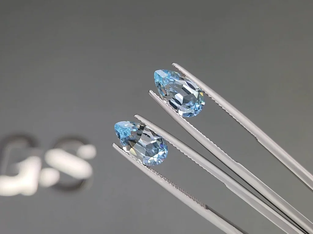 Pair of light blue pear cut aquamarines 3.92 carats, Madagascar Image №3