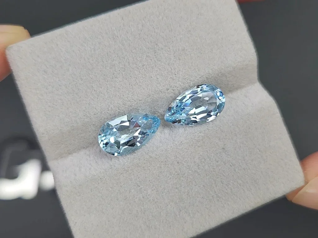 Pair of light blue pear cut aquamarines 3.92 carats, Madagascar Image №4