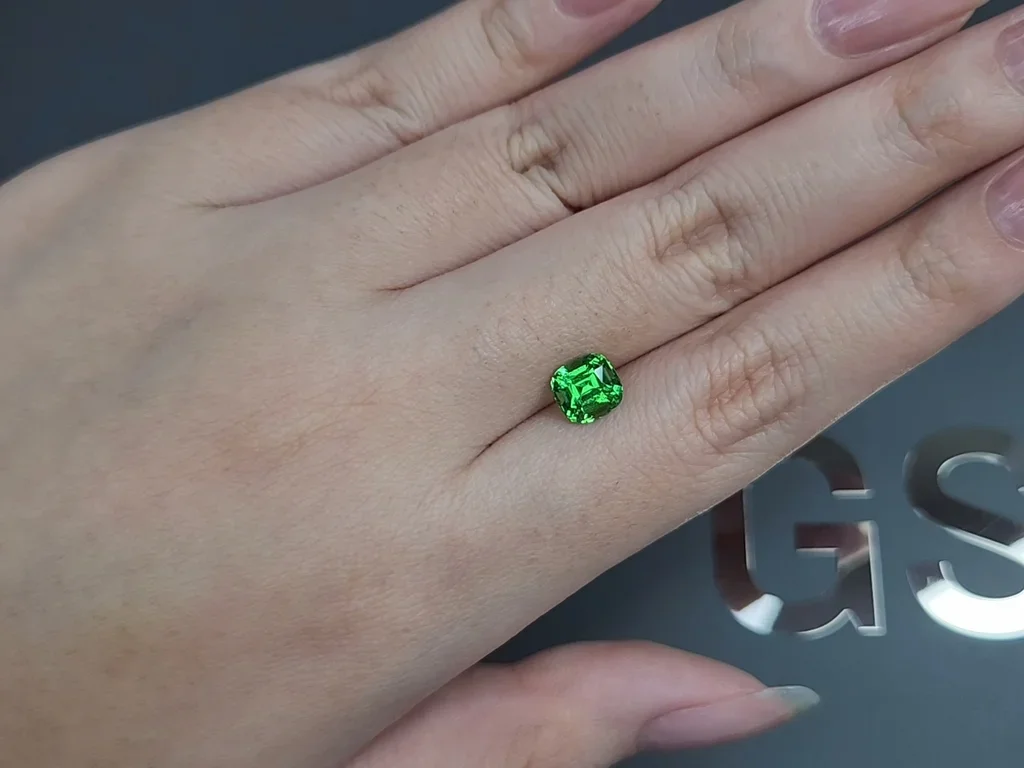 Neon Green tsavorite garnet in cushion cut 1.54 carats, Tanzania Image №2