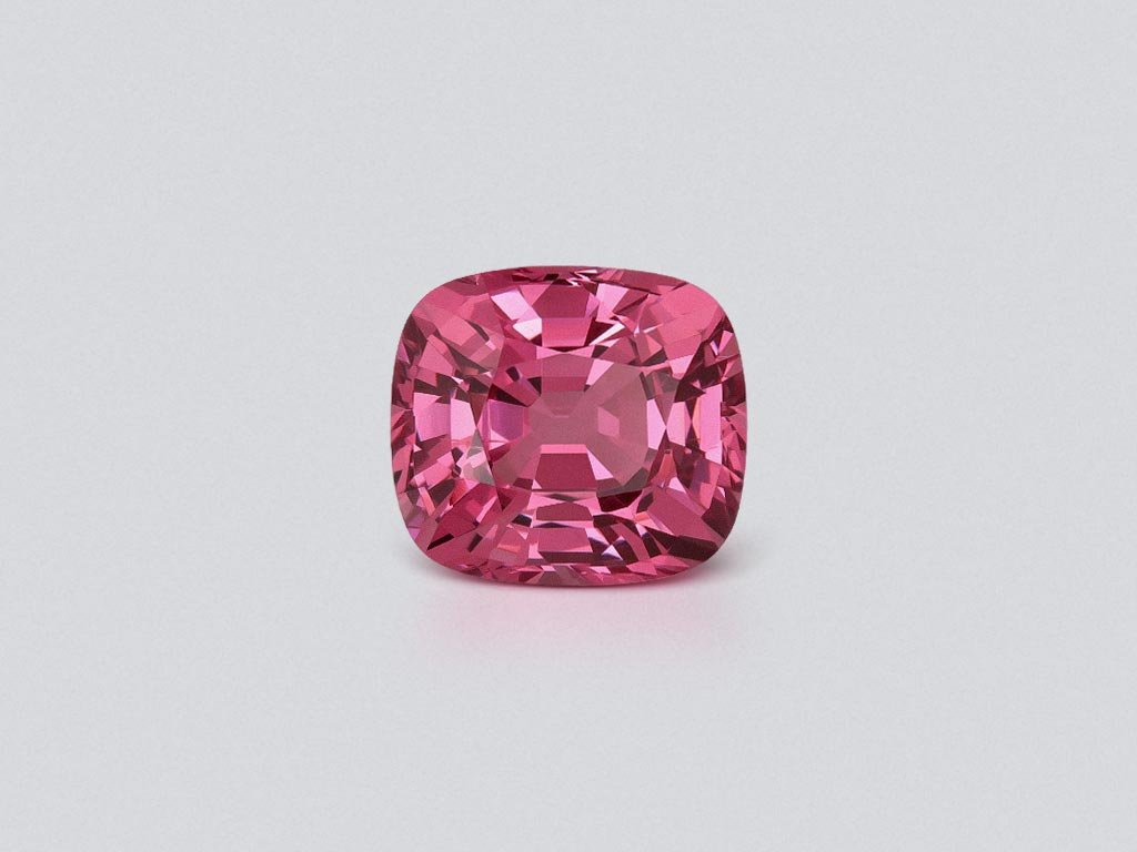 Pink spinel cushion cut 3.10 carats, Burma  Image №1