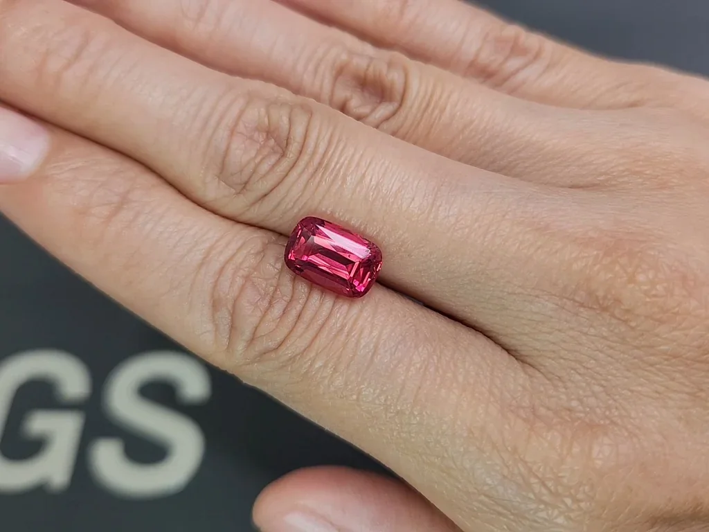 Spinel Mahenge Vibrant pink red cushion cut 3.89 carats, Tanzania Image №2