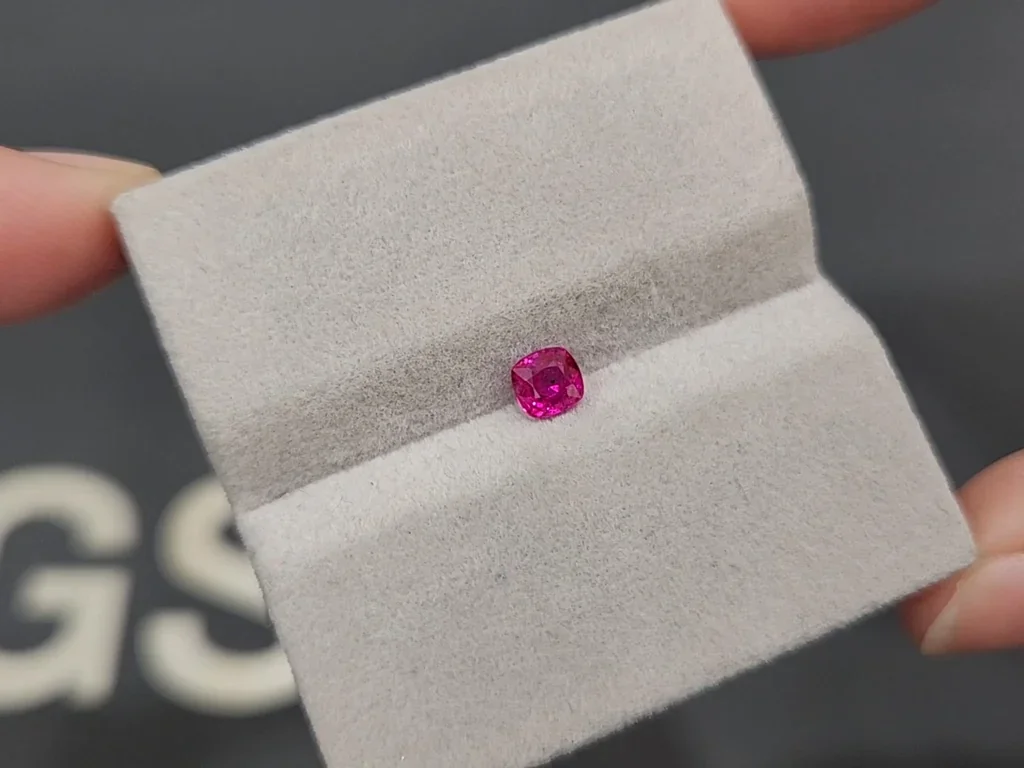 Unheated red ruby in cushion cut 0.50 carats, Burma (Mogok) Image №4